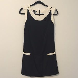 BCX Black Shift Dress -- Size 1 (Juniors)
